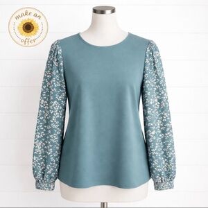 Nine West. NWT. Long Sleeve Blouse
Women XL. Teal. Stretch Bodice Flowy Sleeves